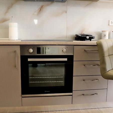 Sea Breeze Apartment Haraki Exterior photo