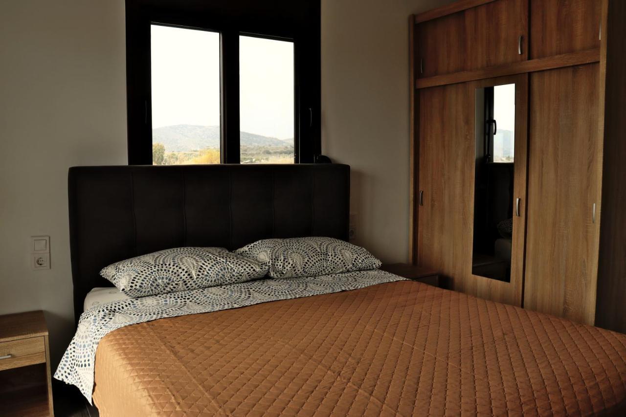Sea Breeze Apartment Haraki Exterior photo
